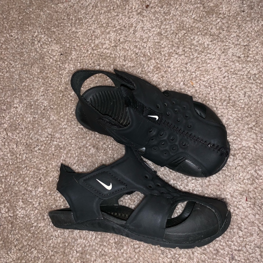 Nike sandals